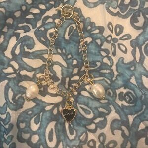 Charm Bracelet Love Heart Pearl Gold Black White New Handcrafted